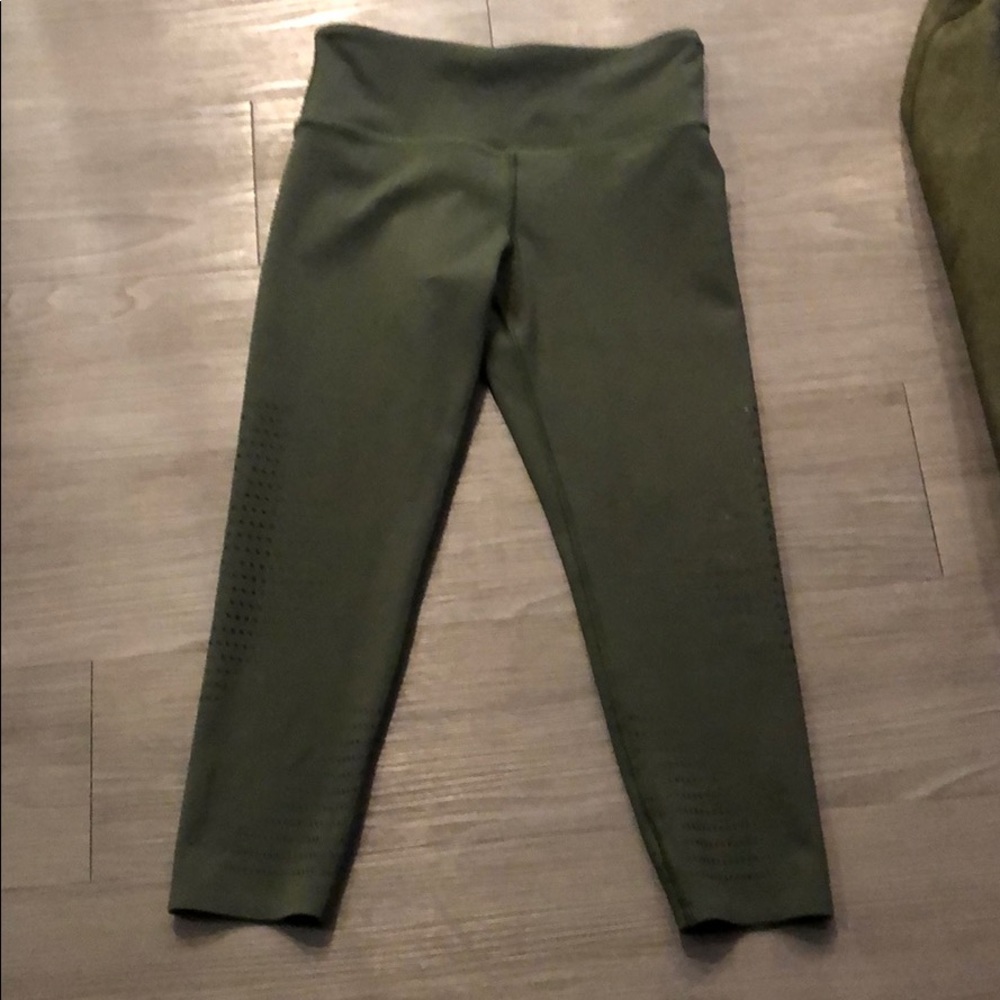 Capri leggings never worn